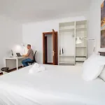 Casanova 9 Bedroom In Ciudad Jardin