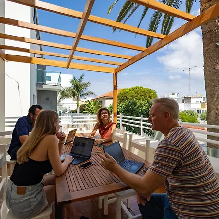 Casanova 9 Bedroom In Ciudad Jardin *