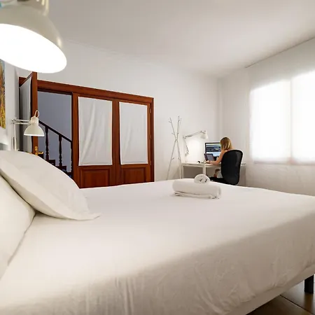 Casanova 9 Bedroom In Ciudad Jardin Villa