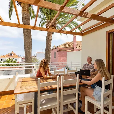 Casanova 9 Bedroom In Ciudad Jardin