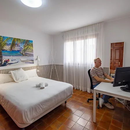 Villa Casanova 9 Bedroom In Ciudad Jardin *